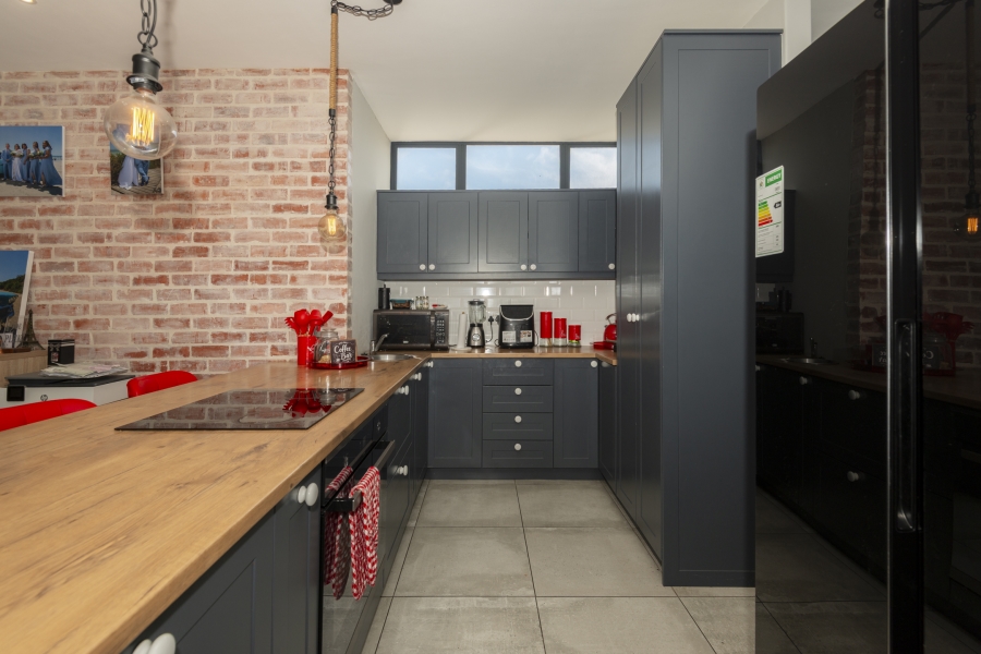 4 Bedroom Property for Sale in Country Club Western Cape